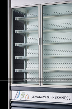 Aufpreis für selbstschließende Thermoglas-Drehtüren, ohne Sperrung - Serie Alaska (Slim) M300
